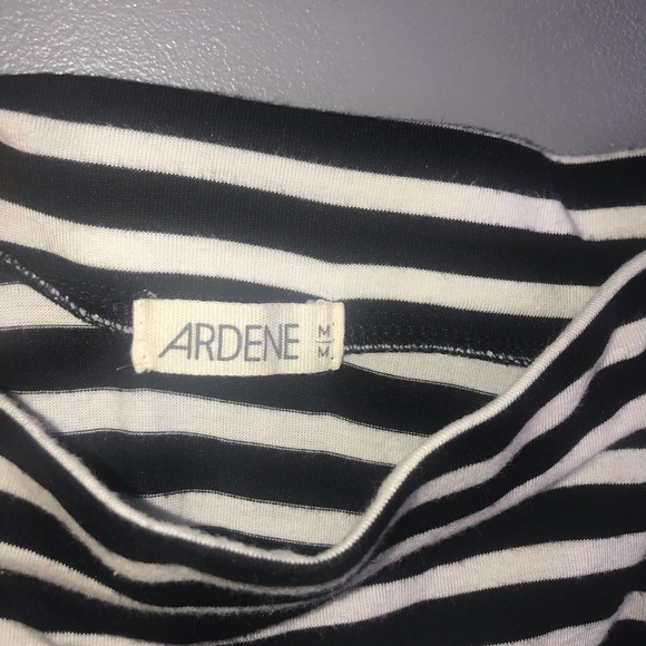 Black & white striped skirt - Picture 3 of 3